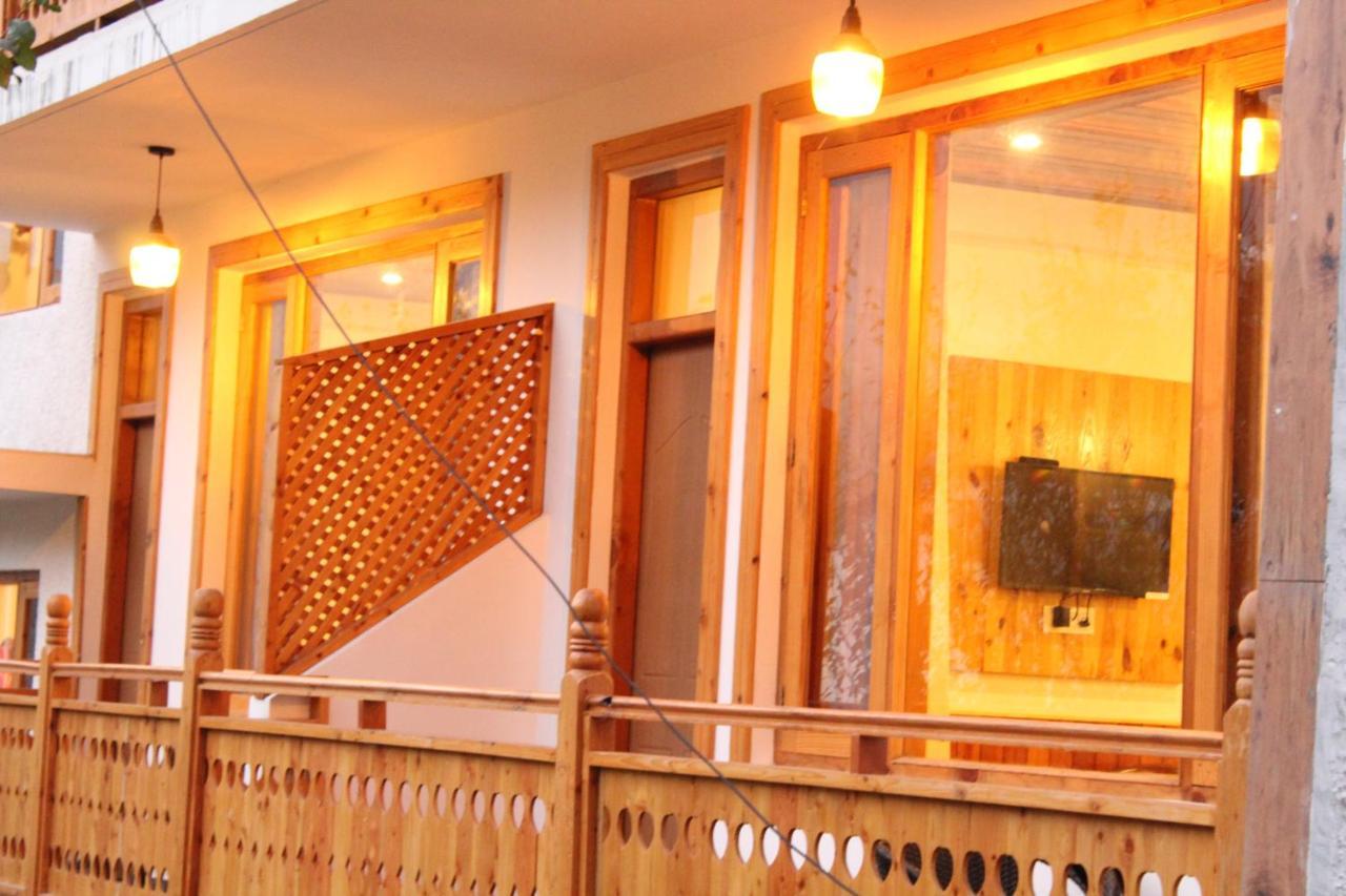 Vaibhav Regency Hotel Manali  Ngoại thất bức ảnh