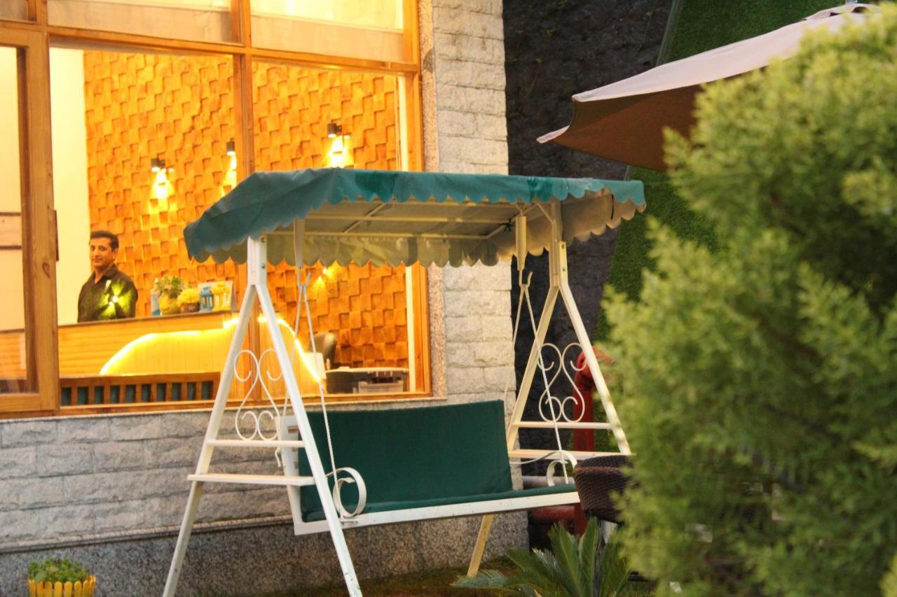 Vaibhav Regency Hotel Manali  Ngoại thất bức ảnh