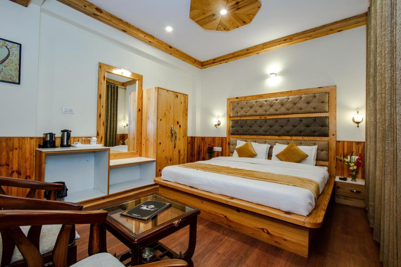 Vaibhav Regency Hotel Manali  Ngoại thất bức ảnh