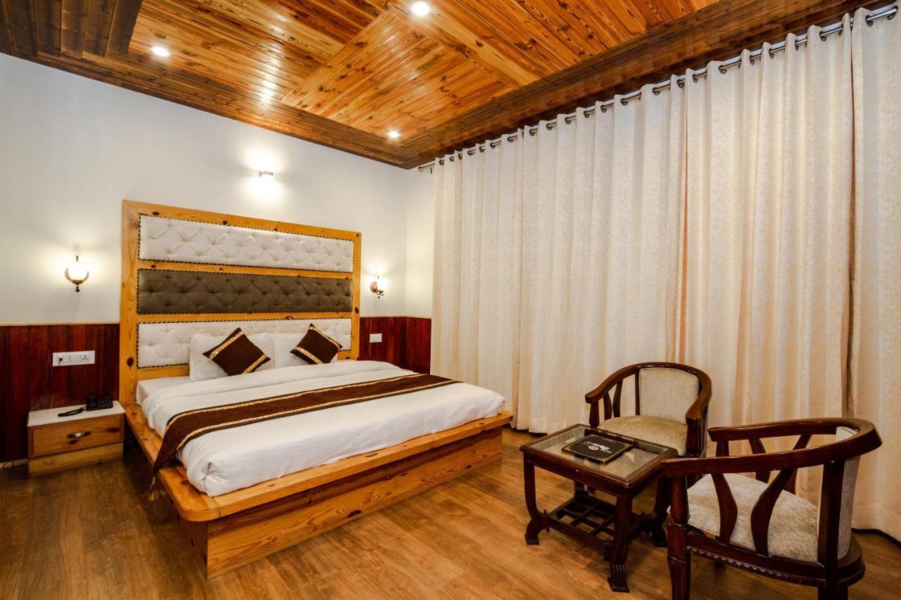 Vaibhav Regency Hotel Manali  Ngoại thất bức ảnh